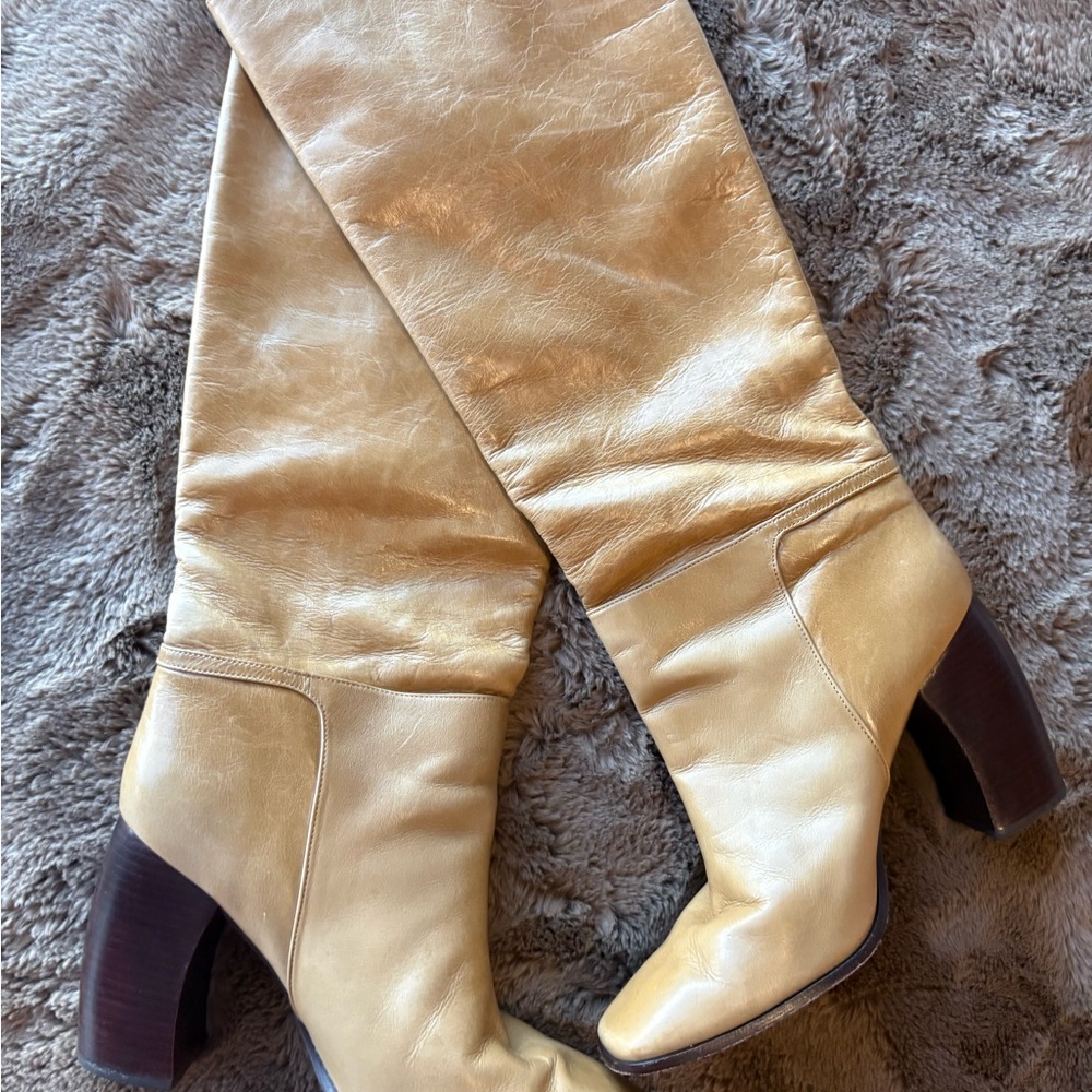 Tory Burch Banana Heeled Knee Boots Light Tan